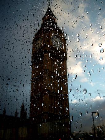 Big Ben tijdens een klein regenbuitje.